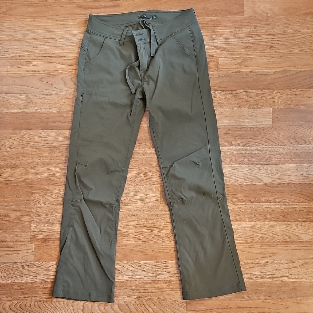 Prana Women's Cargo Pants in Forest Green